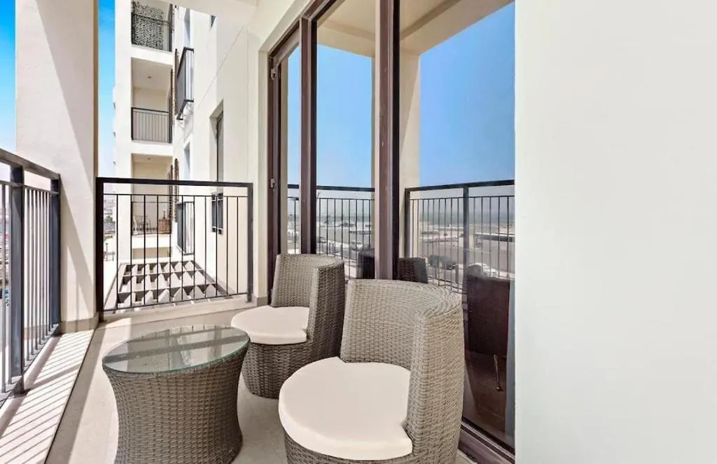 2 Bedrooms With Private Beach And Work Station ドバイ 0*,